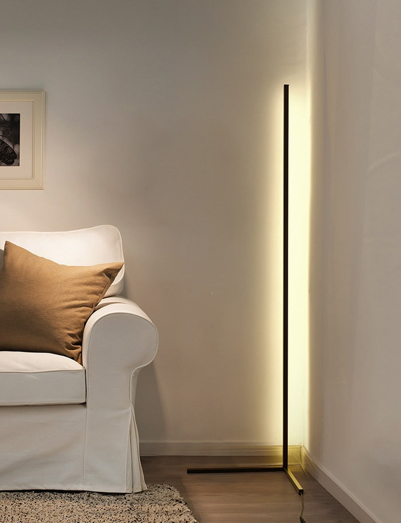 Halō Floor Lamp